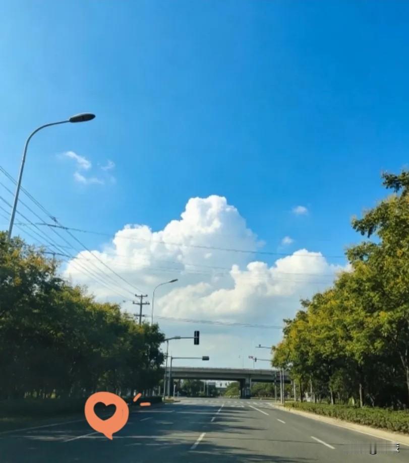 紧急提醒！8月高温杀疯了！晚立秋叠加超长三伏，白天千万别随便出门。真心