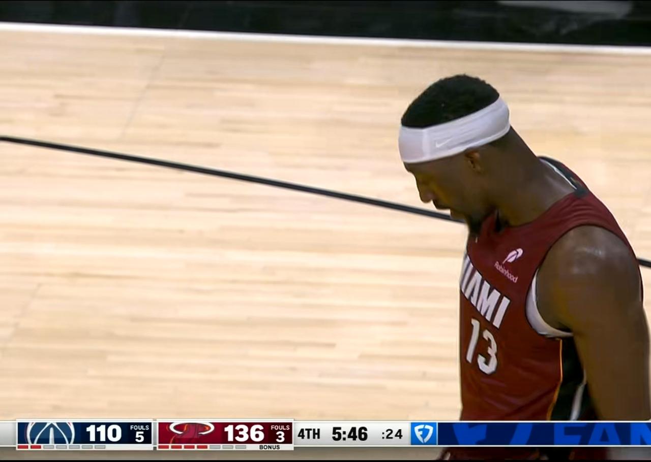 大比分领先也不下！阿德巴约为破科比的81分纪录真是拼了！热火中锋阿德巴约在对