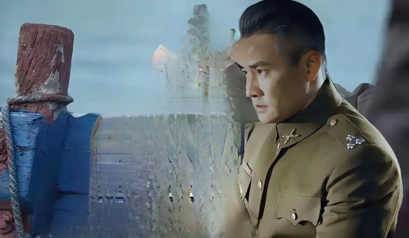 回顾《沉默的荣耀》陈宝仓将军的副官老杜牺牲前的一幕太解气了！他接到命令去保护黎