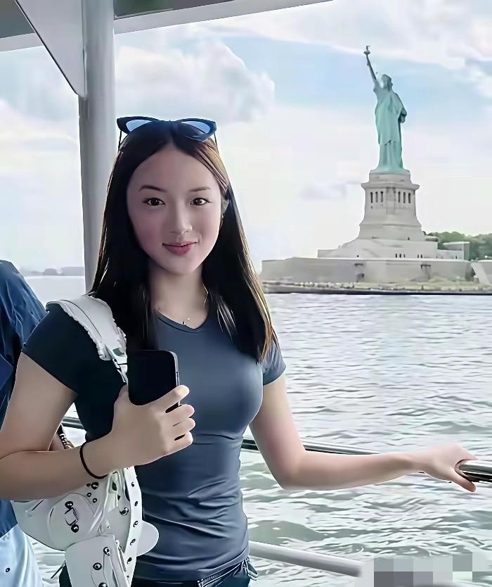 吴尊这回心里怕是咯噔了一下。他怎么也不会想到，女儿NeiNei才15岁，就因