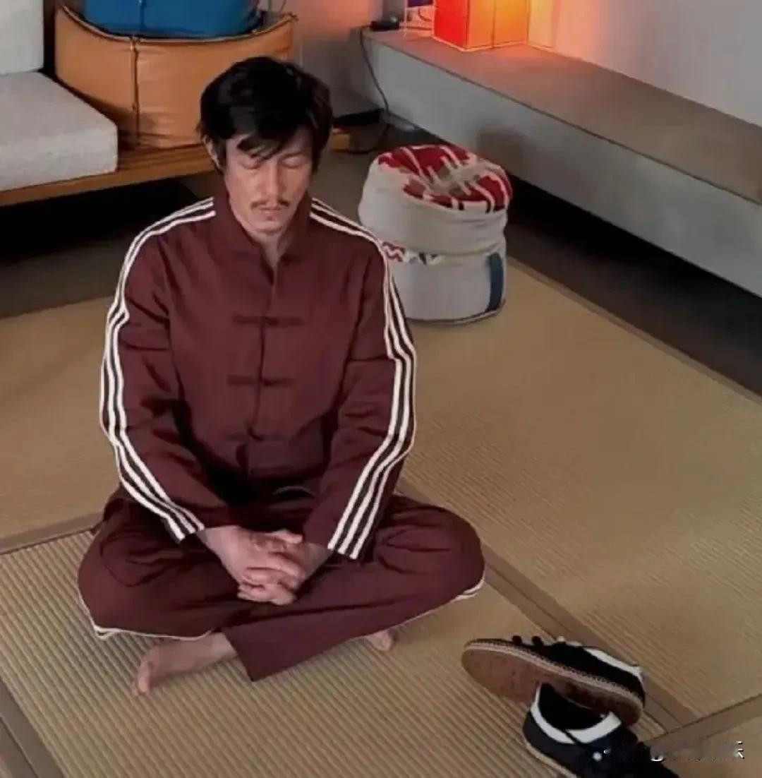 陈冠希被说像赵本山，本人高情商接梗：“本山冠希联名款，老值钱了！”当年《头