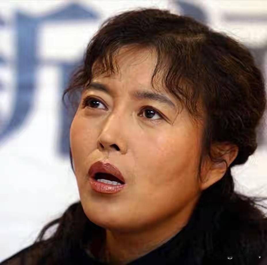 丁嘉丽，年轻时没管好下半身，如今为此付出代价，66岁依旧单身。说起丁嘉丽，