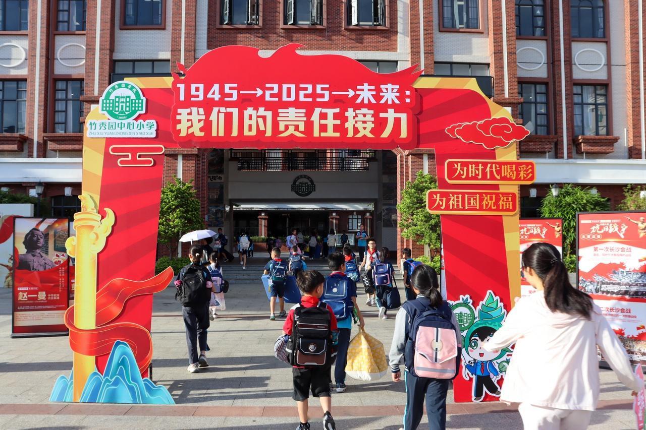 为什么好单位都看中第一学历？高考人生转折点因为央国企、包括上市公司我也都待过