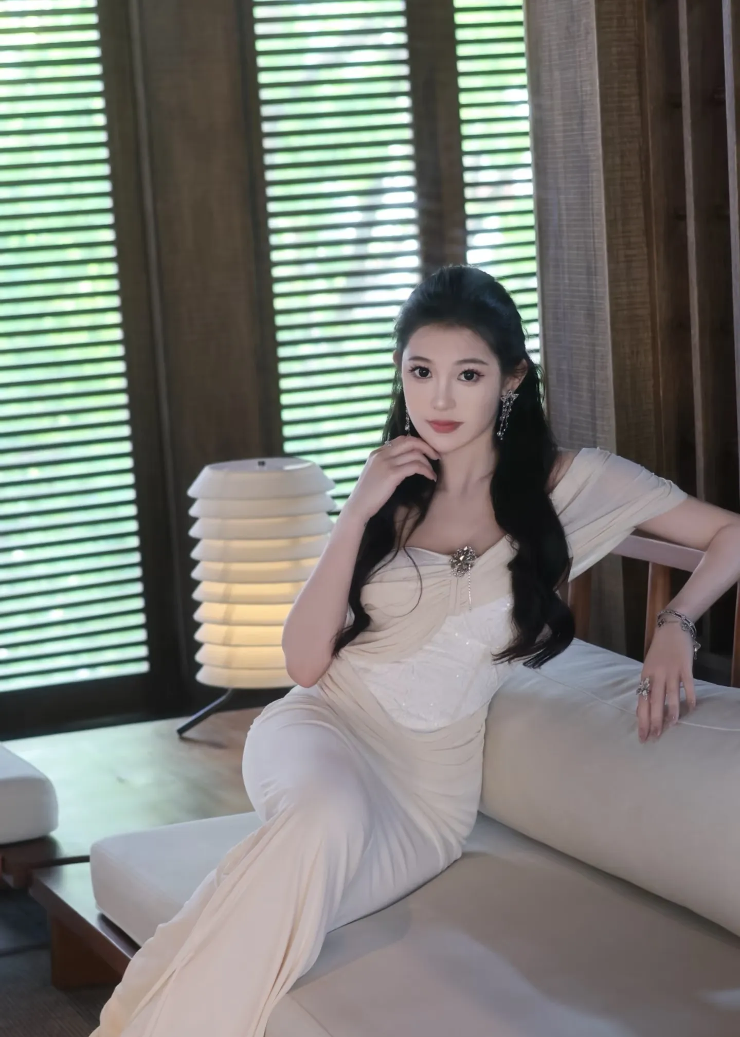 跟男朋友在一起一年多了，要不要跟他提一下彩礼？什么时候结婚呢？我和男朋友都是
