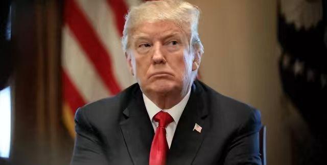 特朗普傻眼了，美军表现糟糕，伊朗拒绝谈判，开始为撤军做铺垫？2026年2月