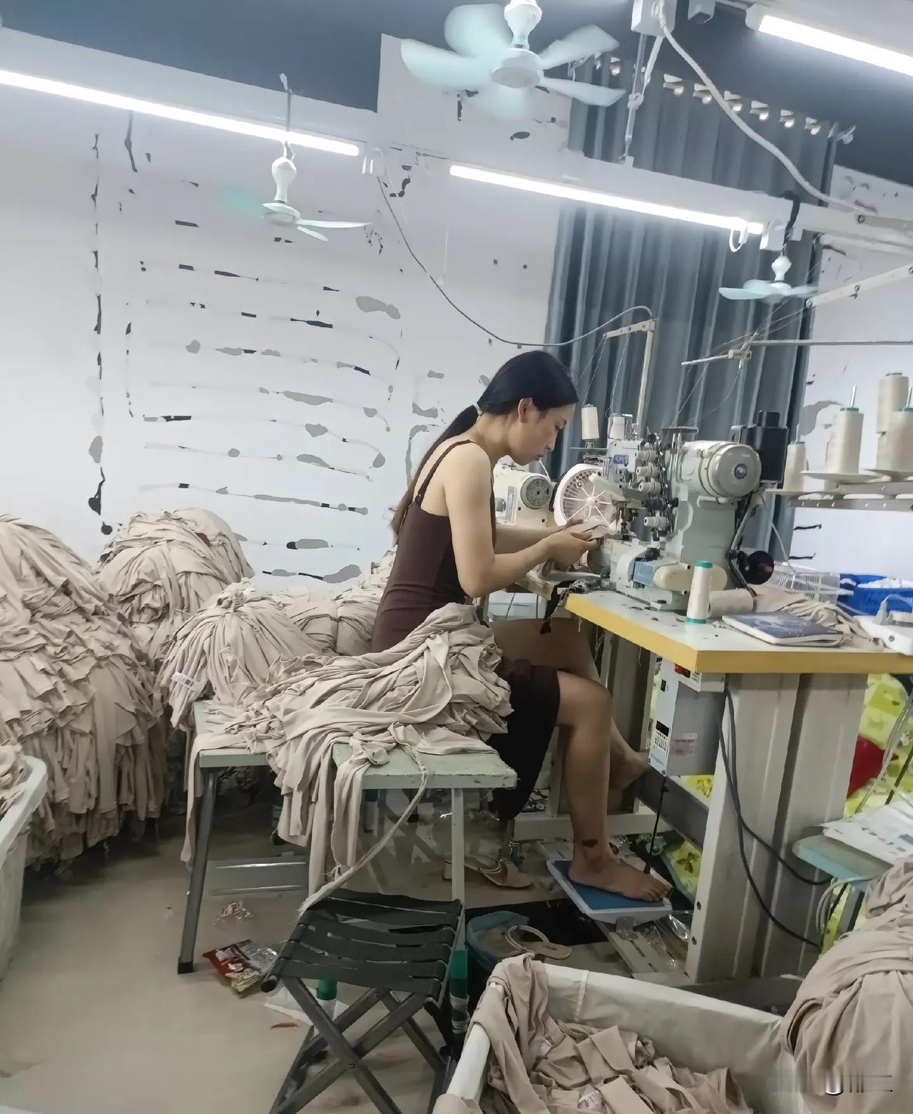 有夫之妇出轨，出轨对象还是同村同名同姓。今天我闺蜜跟我分享了一个很炸裂的事情