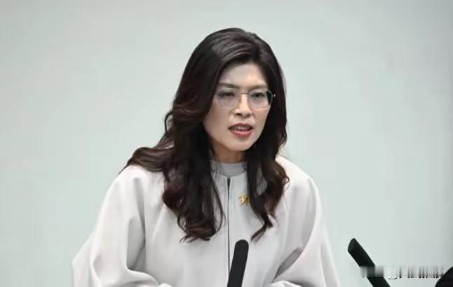 郝龙斌日前上午在记者会上表示，如果他当选国民党主席，他将在北京、上海设立国民党办