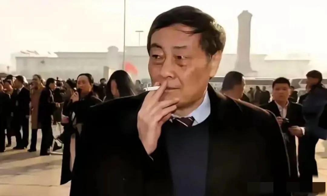 宗庆后：娃娃娃，吃瓜群众：哈哈哈老宗城府太深，太会伪装了！老宗在世时，看到他