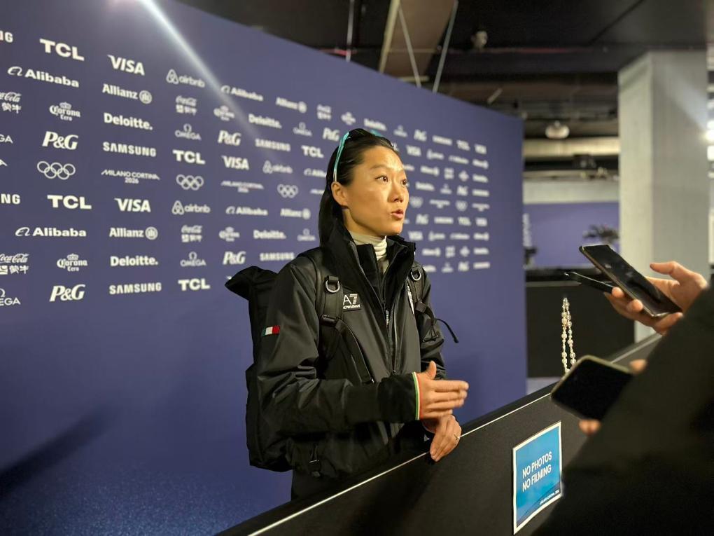 #齐梦瑶率意大利短道队米兰冲金#东道主意大利短道队正在紧锣密鼓地进行最后备战，