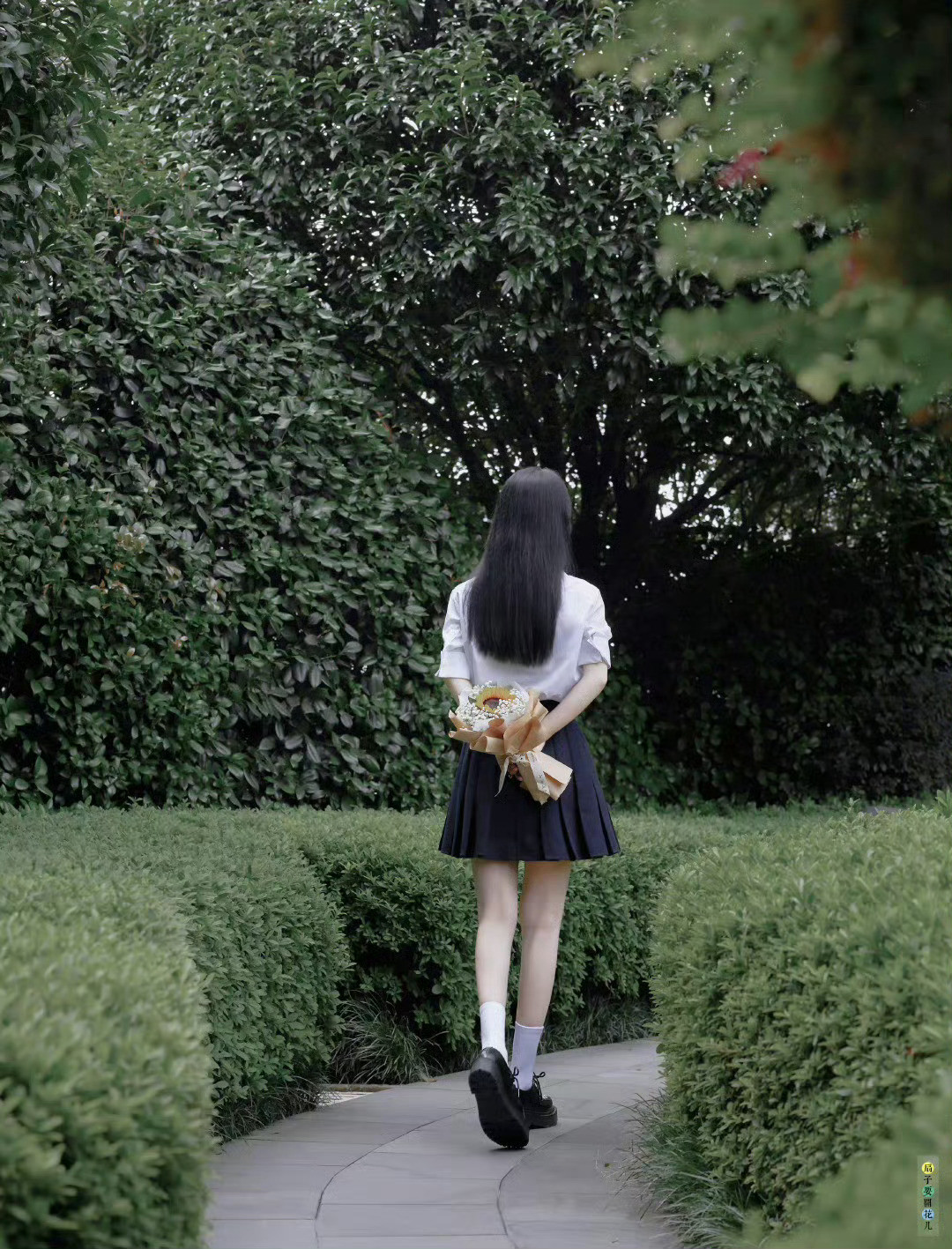 是等待放学一起回家的学姐呀漂亮的学姐