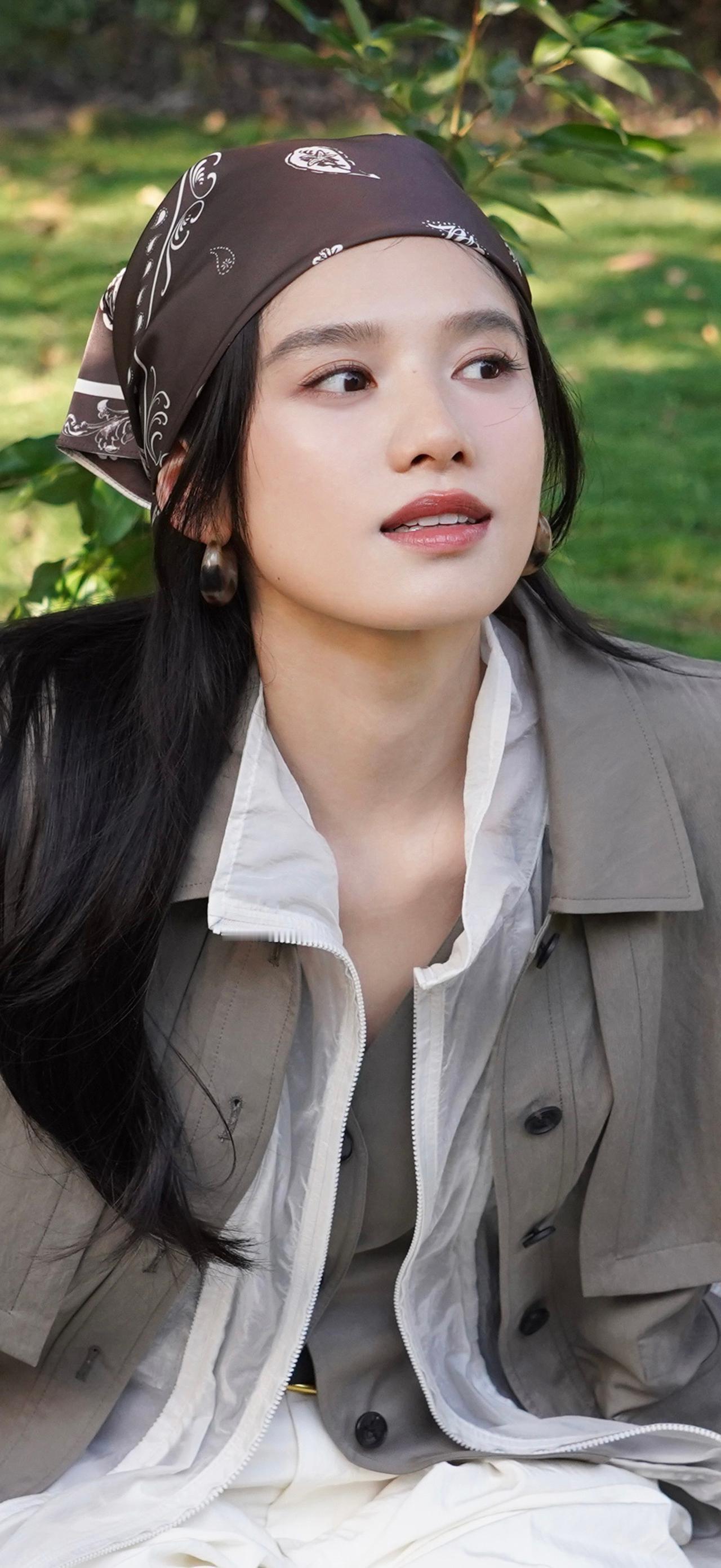 美女壁纸-第6143期-张婧仪