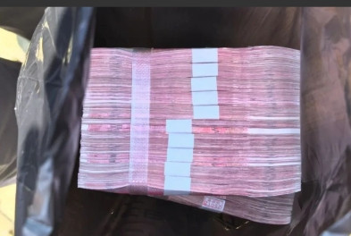 取了20万给工人发工资，竟被警察找上门…… 海宁吴大姐揣着20万现金往快递盒