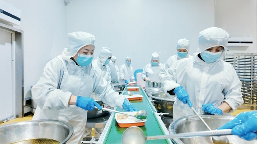 老牌国企“济南味道”为高铁供餐——新规护航美味远征