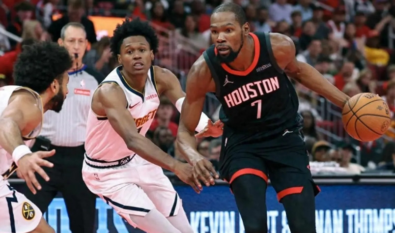 关于杜兰特，目前有不少人开始产生疑问，他选择加盟火箭，到底是来当大腿的，还是来抱