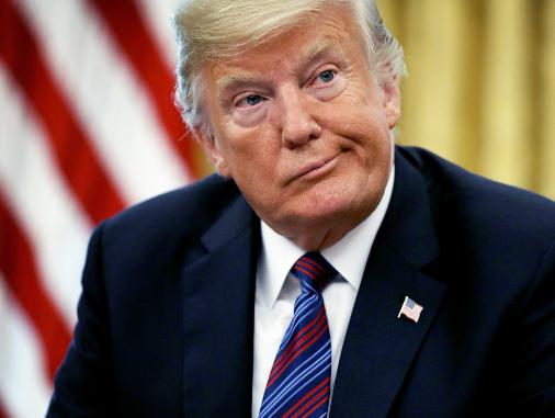 特朗普用无数事实给我们打了样，也告诉我们一个深刻的道理：台湾海峡是不是中国内海，