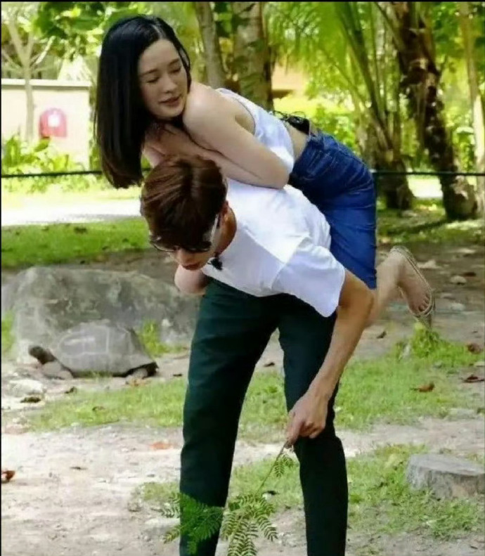 李沁魏大勋早期的综艺，大家都很放得开