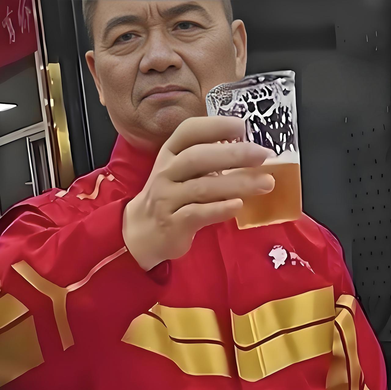 刘强东说，遇灾先救人，账后面再算。果然没让人失望！京东不是捐款最多的，却是第