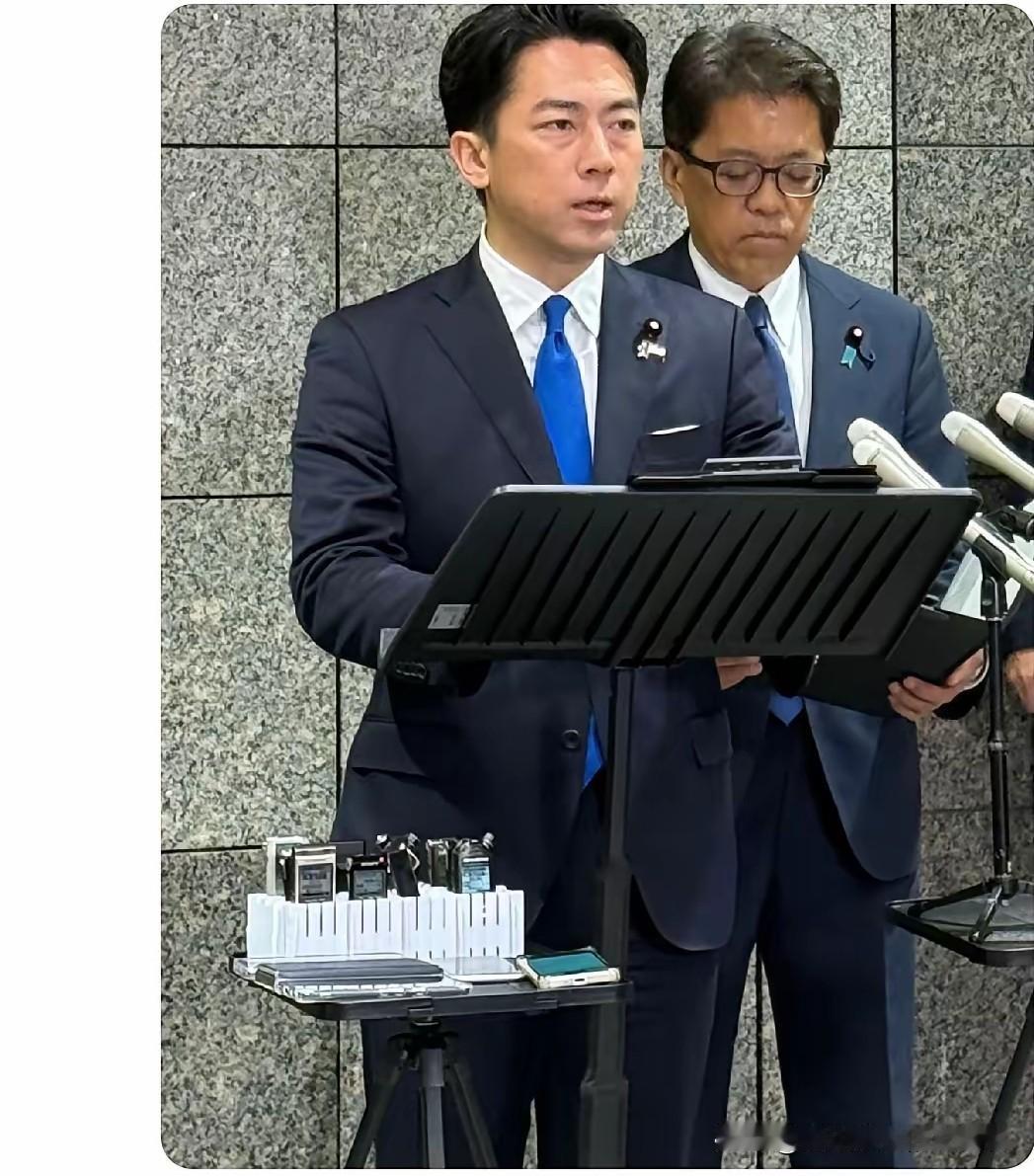 12月7号凌晨，日本的防卫大臣小泉进次郎突然举行了紧急记者会，核心议题是刚刚发生