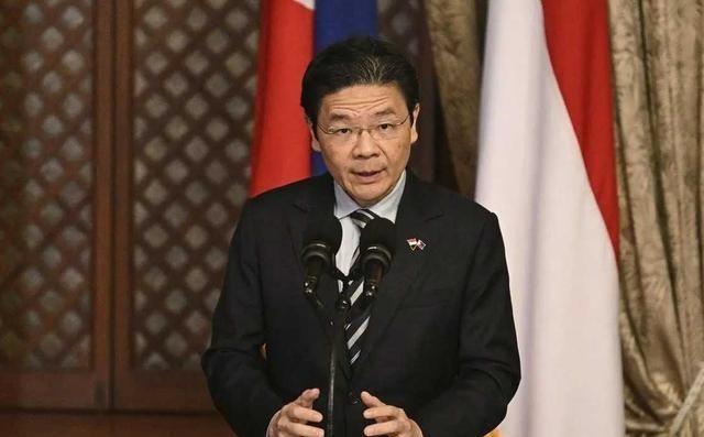 12月21日，新加坡总理黄循财在回答记者提问时表示：新加坡绝对不允许任何国家和企