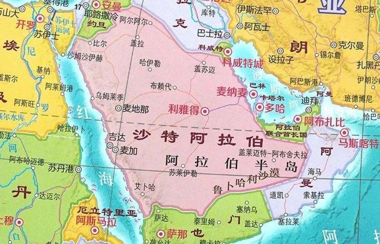 沙特还是对美国各种顺从和奉承，签了1400亿美元的军购订单，合作6000亿美元的