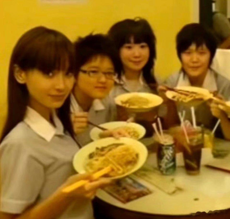 ｜Angelababy学生时代真的是满满胶原蛋白的萌宝宝