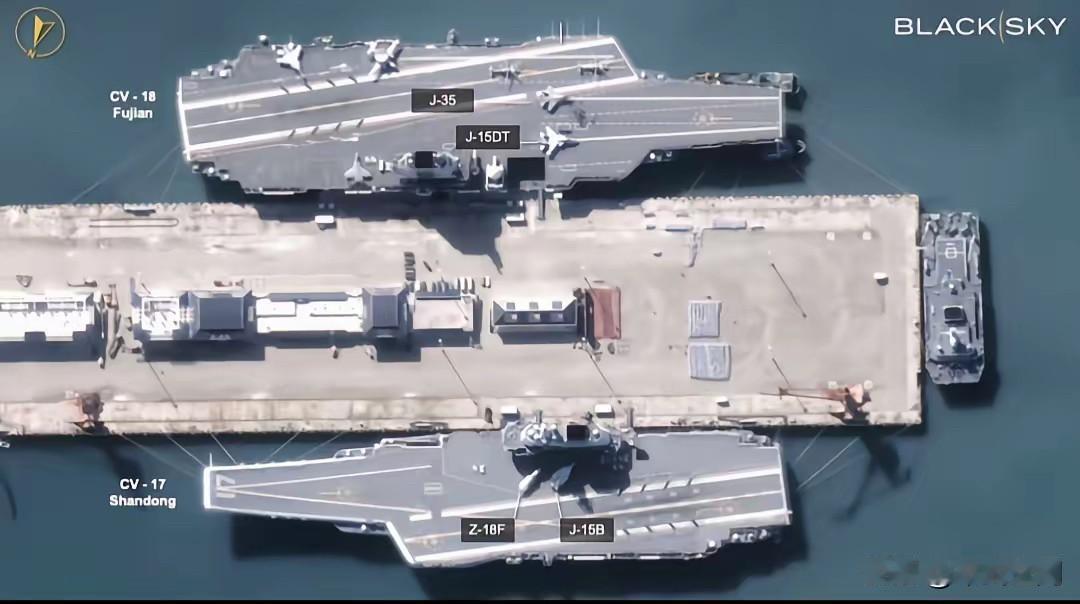 航母入役！福建舰已开始刷舷号，大型仪式台也正在搭建。近日，从国网曝出的最新卫星