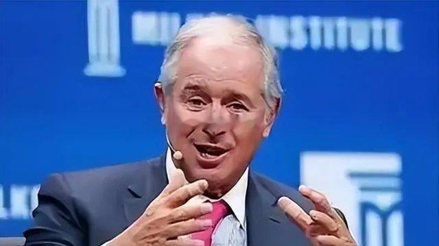 西方乱成一锅粥，有人说“内战要来了”，甚至预言中国会成犹太人最稳的庇护地。美国私