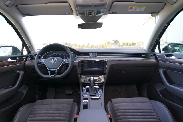 新款一定好吗？总觉得18款迈腾内饰材质的质感比现款的要好的多，高级的多。18款