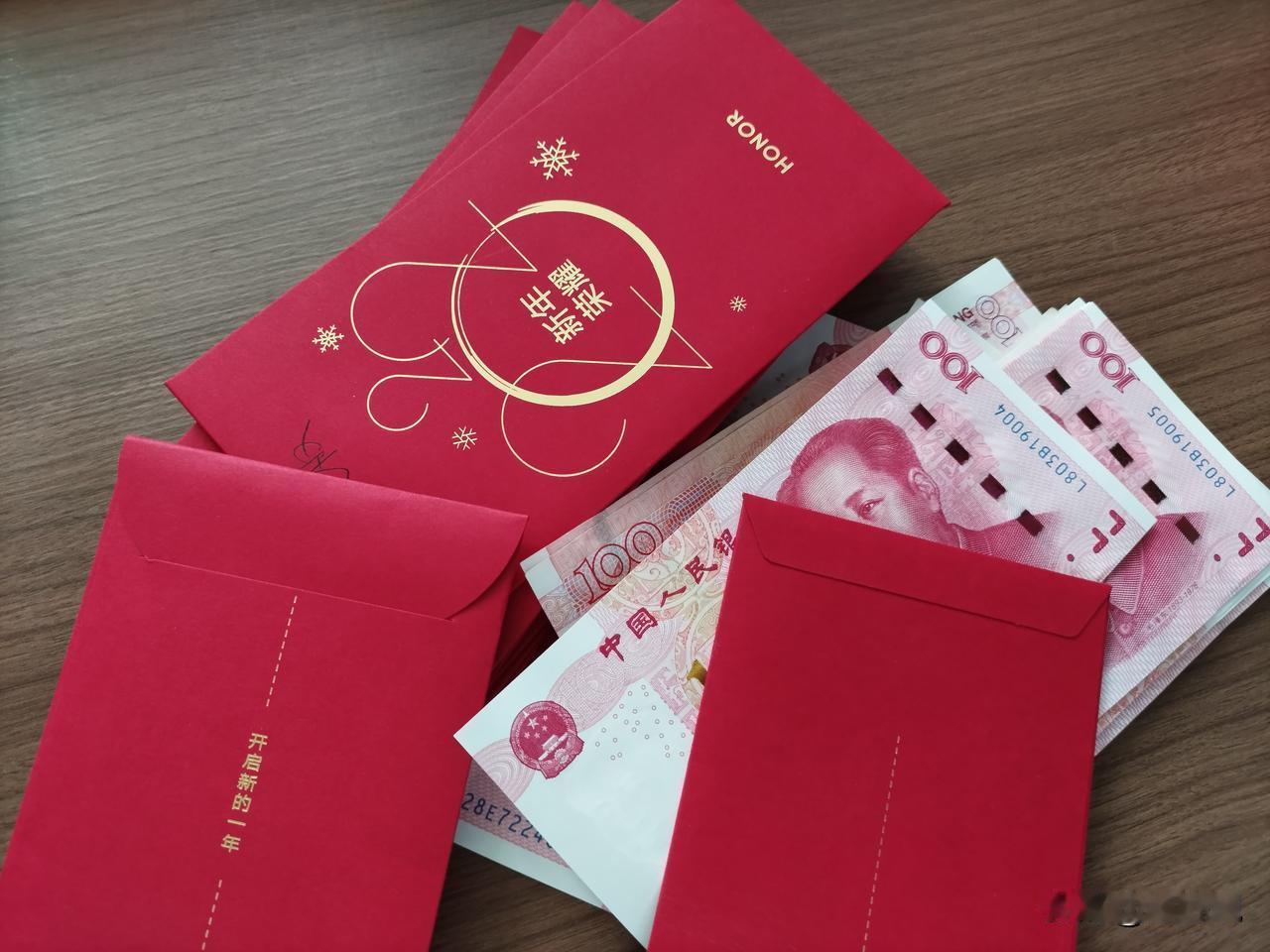 我一个亲戚40多年跟了无数喜宴酒席(白事就不说了)，随出去的红包估计没有10万都