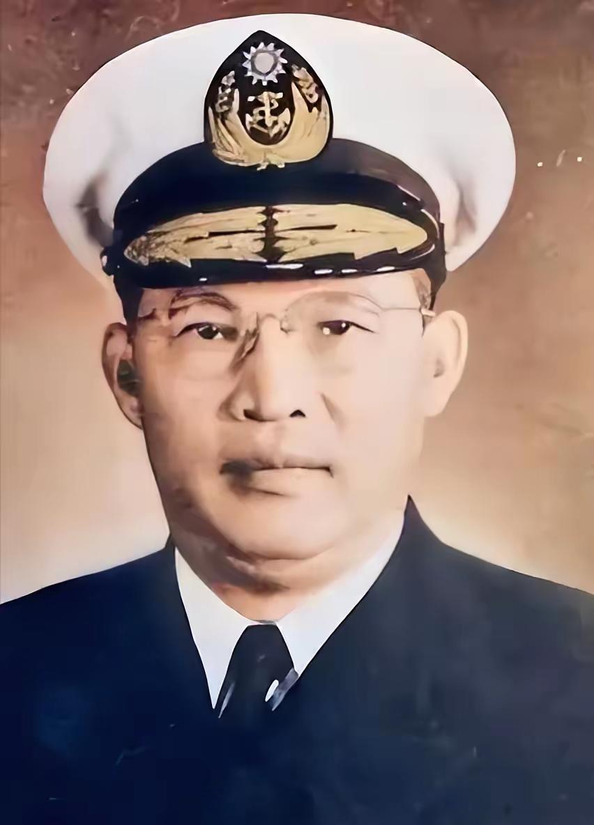 1938年，薛岳怒吼要枪毙桂永清，蒋介石冷冷问了一句：你知道他岳父是谁吗？毙了！