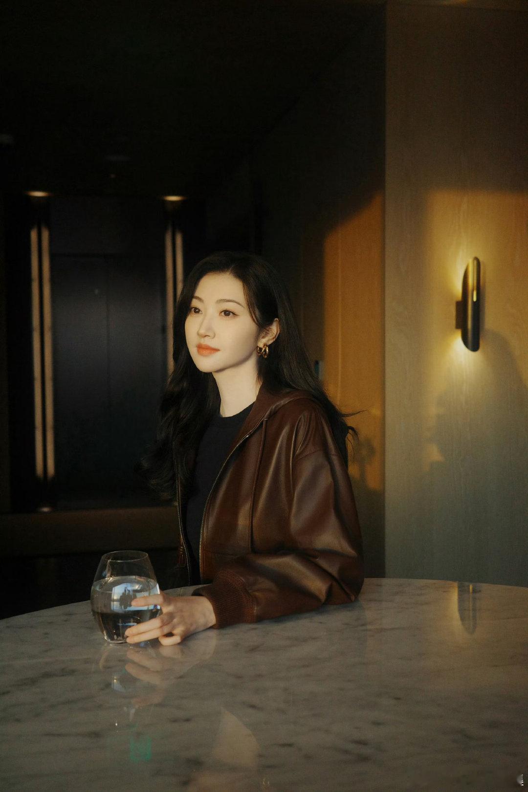 #景甜#气质优雅，温柔漂亮，美美哒​