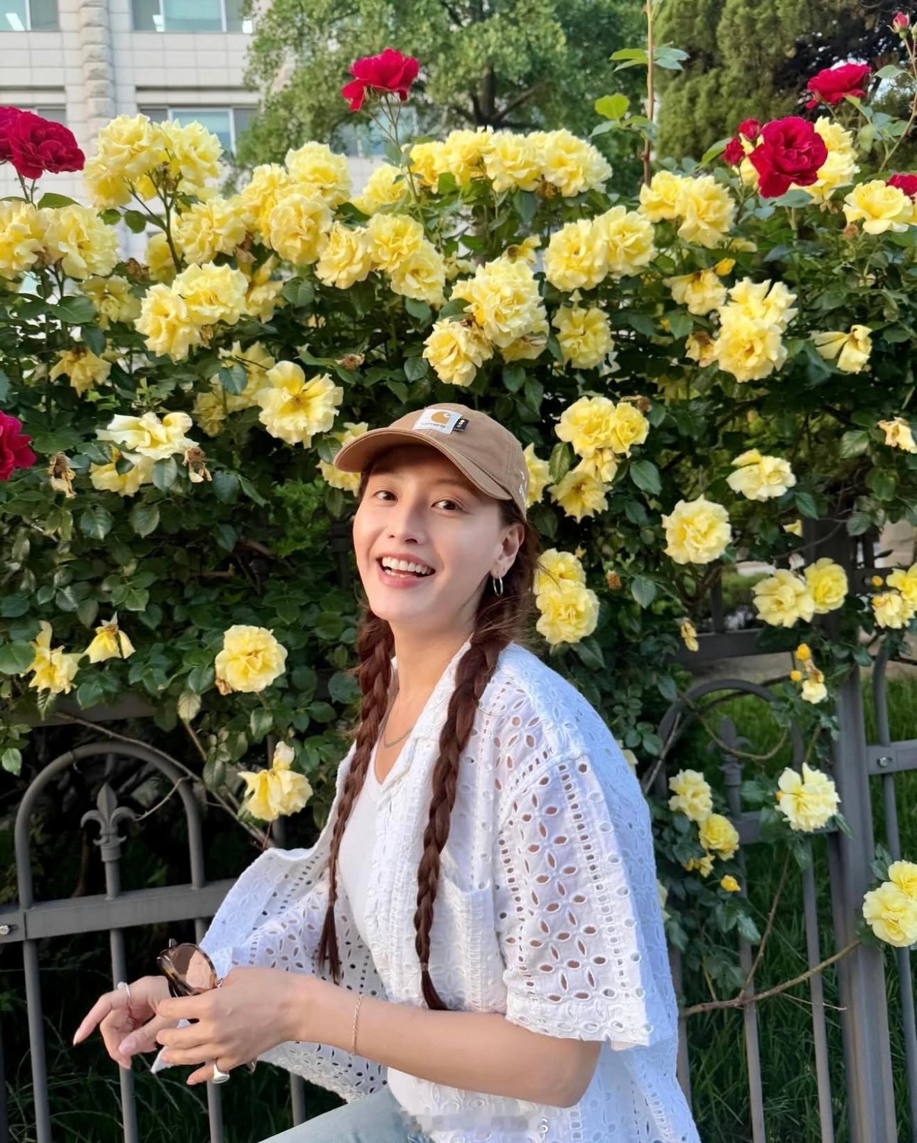 穿搭分享连续更新第2553天韩国时尚女生日常搭配韩系穿搭超能新星汇新星v计划开