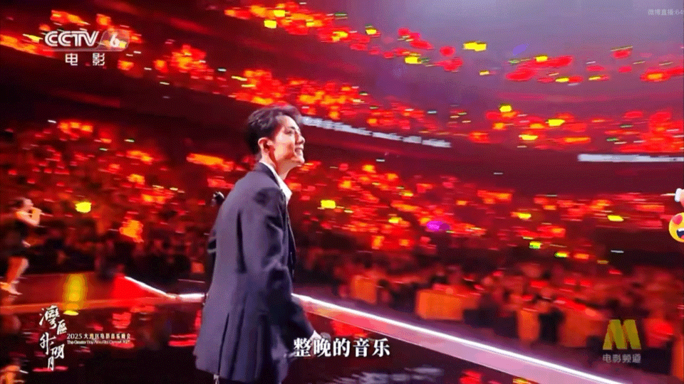 不愧是全场顶.流，每次摄影老师都会围着给他拍一圈儿哈哈哈而且工作室也记录下了那一