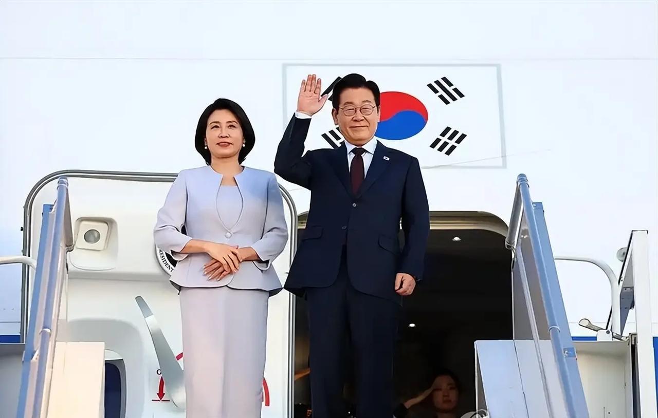 中日关系降温，韩国出面调停，特朗普冷嘲热讽。中国取消好多去日本的航班和会议，因