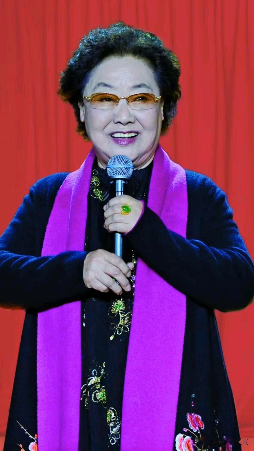 一路走好！人民艺术家郭兰英先生与世长辞，享年97岁。郭兰英出生于山西平遥贫