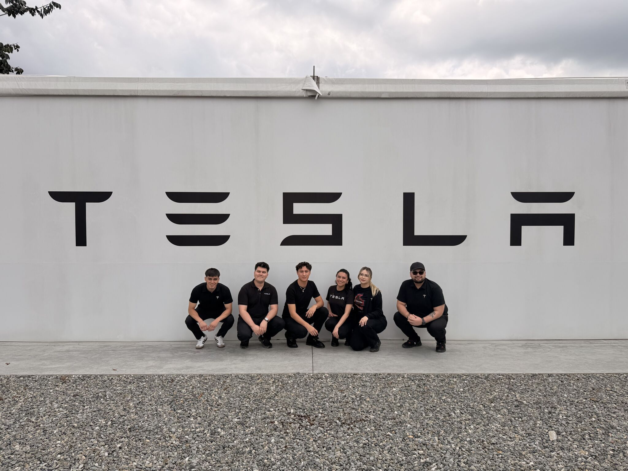 马斯克称台积电产能不够，才会启动Terafab项目4月18日，马斯克发文表示，S