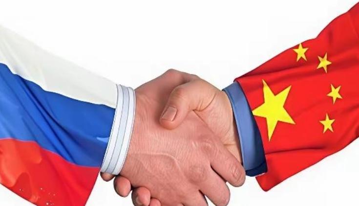 俄罗斯为什么会松口向中国提供重型发动机？答案其实只有一句话：它不再相信“慢慢领先