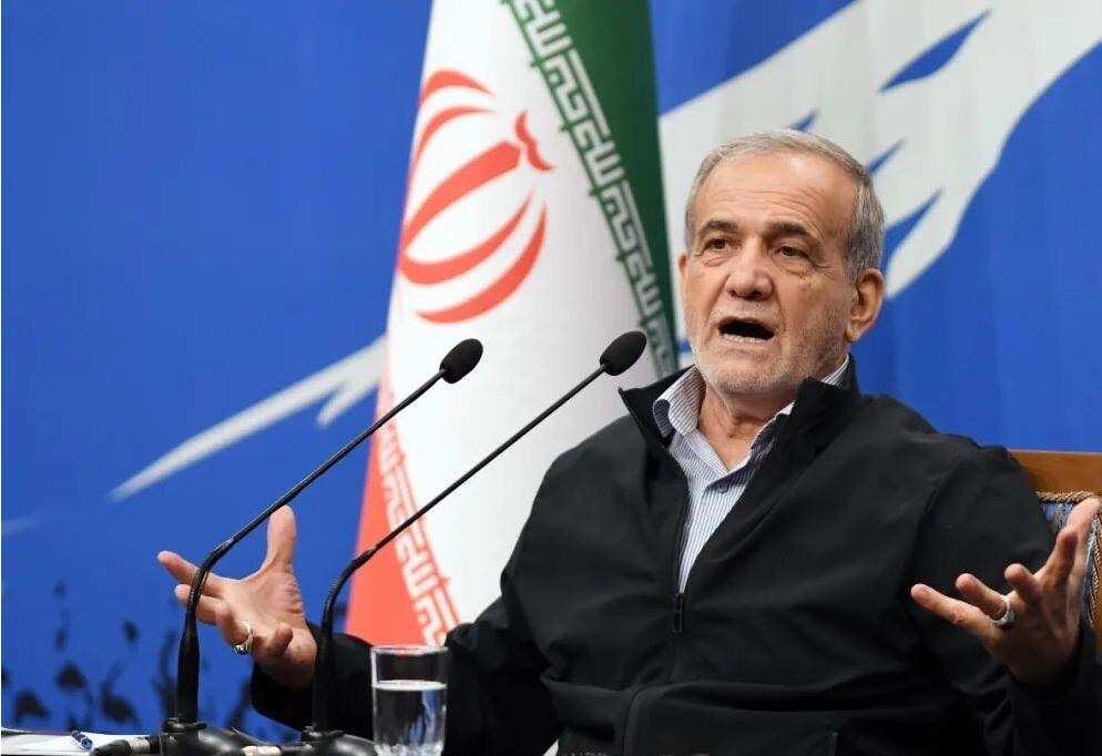 伊朗总统一边告诉巴基斯坦“我们无意与邻国冲突”，一边话锋一转：谁的基地被用来打伊