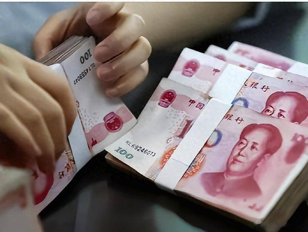 现在手握大量现金的人, 现在要偷笑了, 原因有这4点