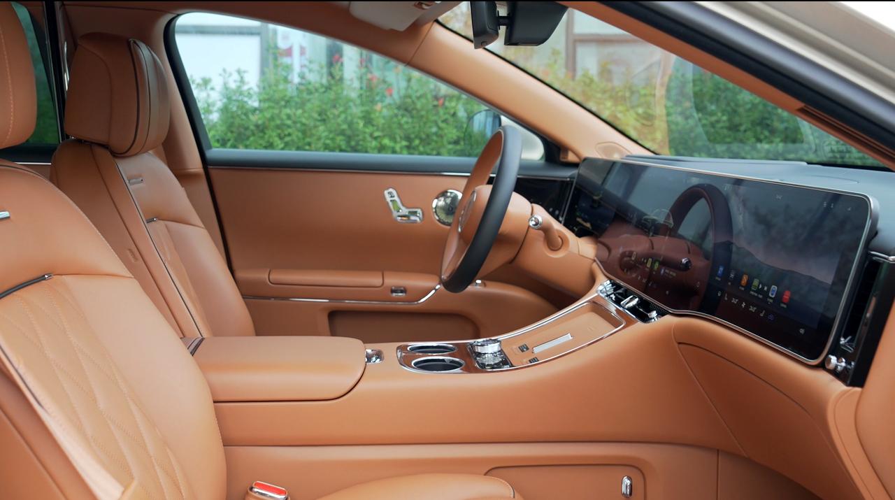 尊界S800的裂变密码是高端圈层的信任传递在LAC俱乐部内部，尊界S800引发