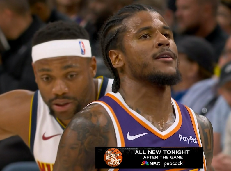 太阳球星杰伦-格林完全抢了大当家布克的风头！在今天太阳主场迎战掘金的比赛中，目前