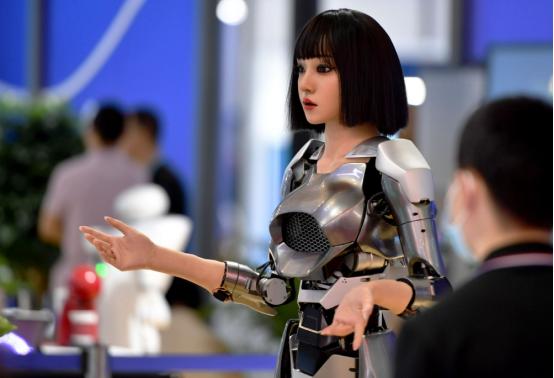 为什么致力于“人形”机器人？ 先说个最基本的现实：我们的世界，从门把手到楼梯