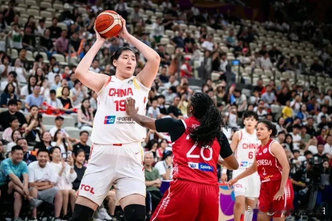 说个观点会惹人不快吗？张子宇缺点“很明显”移动慢张子宇在场上的时候，基本只