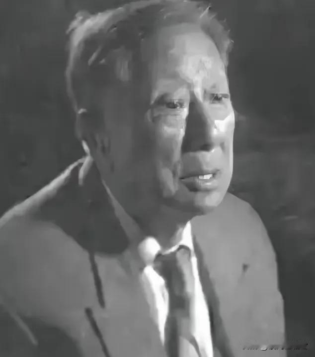 油纸伞藏生死讯：1942年粟裕死里逃生，伪军师长冒死传情报的真相1942年