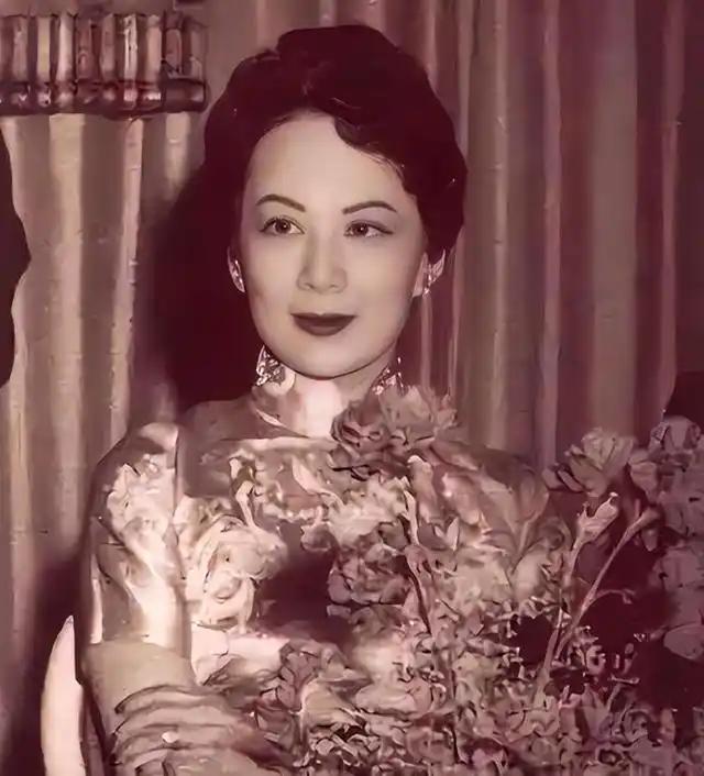 1969年宋子安去世，留下最后一句嘱托：让二姐接收属于她的遗产。1969年，