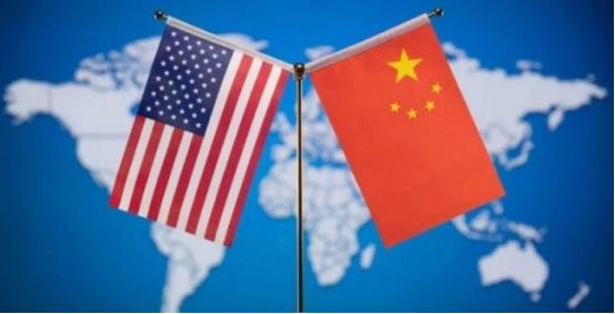 真是反差太大了！特朗普对欧洲劈头盖脸的批评，对待我们，特朗普再次喊话声称，跟中国