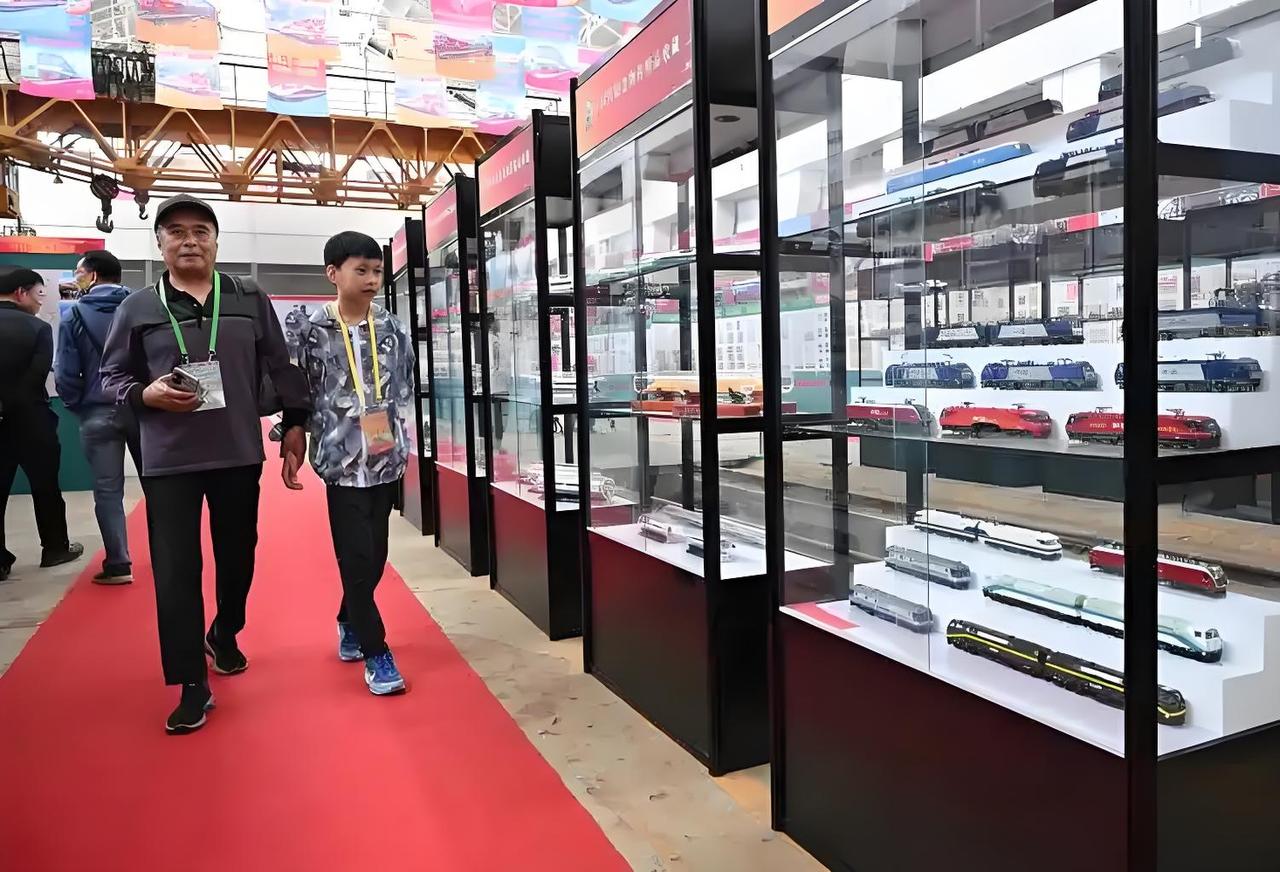 玩收藏最大的坑是什么?玩收藏最大的坑可太多了。就说钱币收藏，我在热带雨林纪念币