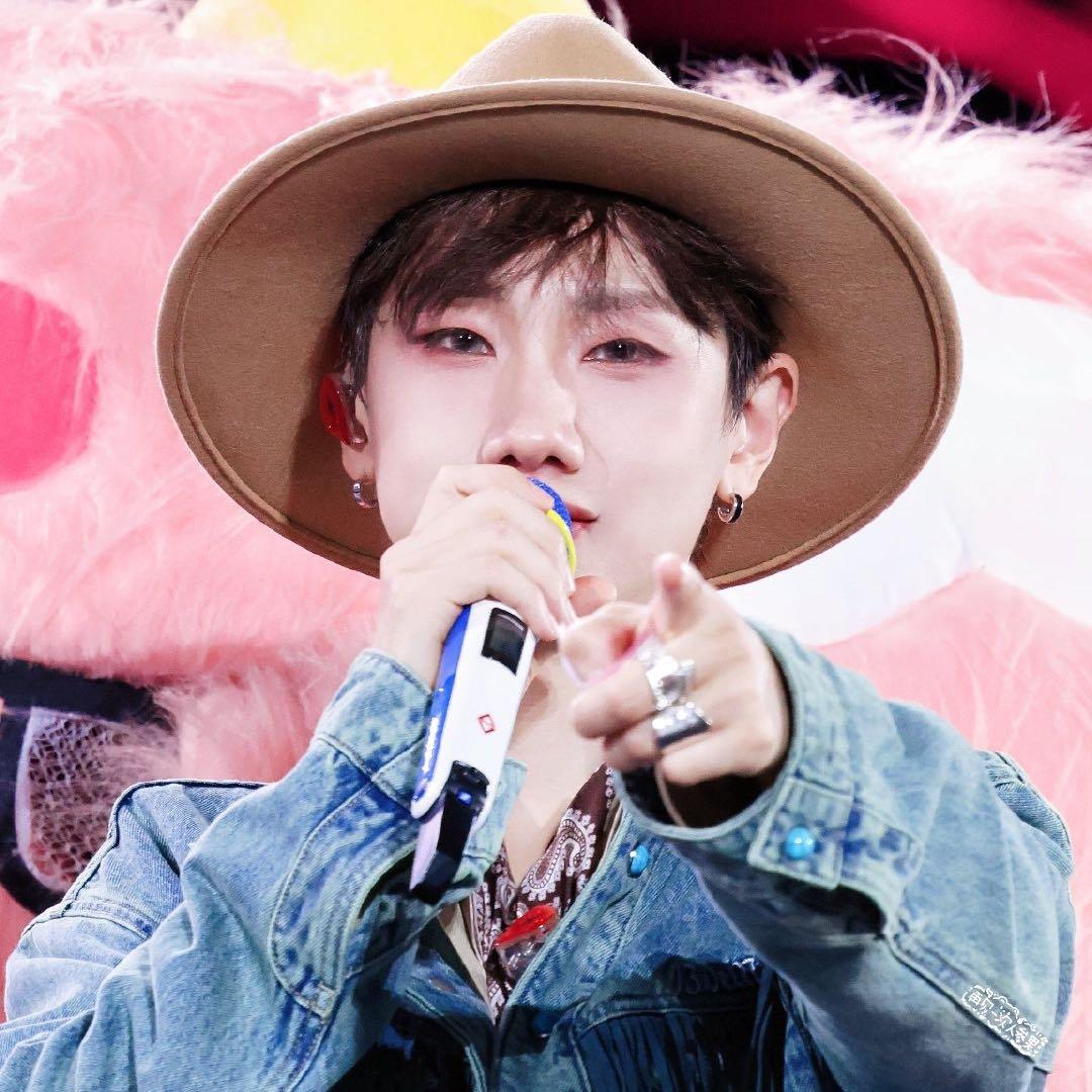 笑喷！汪苏泷错把狗仔当滴滴司机，拉门就上吓懵刘大锤，没架子太接地气刘大锤直