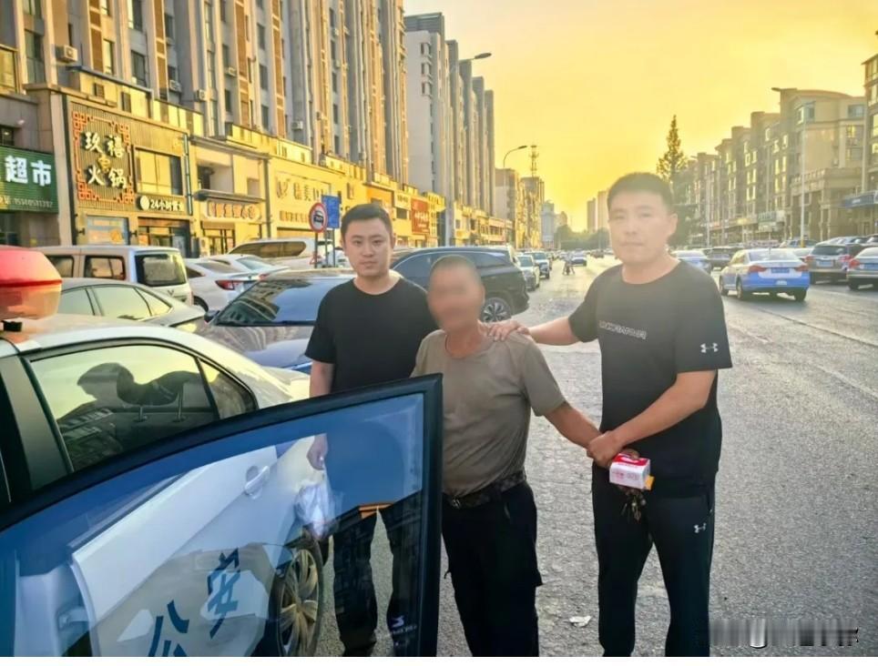 买菜买回个贼？大连民警第6次休班“顺手”抓人，媳妇：别买菜了8月1日周六傍晚