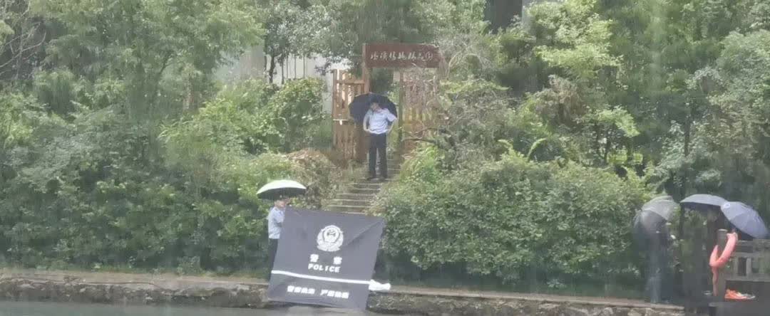 温州知名景区，男子死亡！近日，一则令人痛心的消息在温州传开。网友